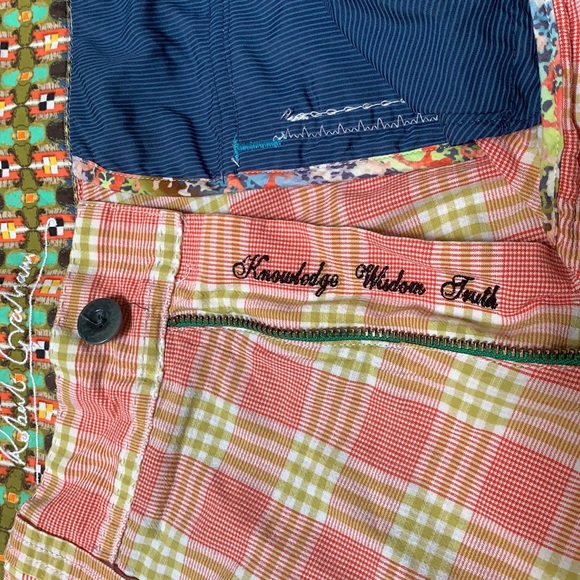 Robert Graham Men’s Pink and Yellow Plaid Shorts - Picture 7 of 10